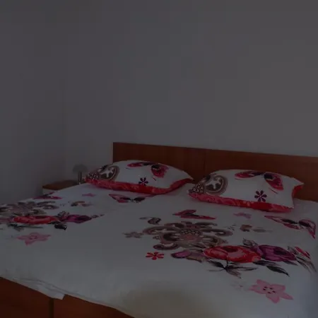 Kusic アパート トゥルパニ